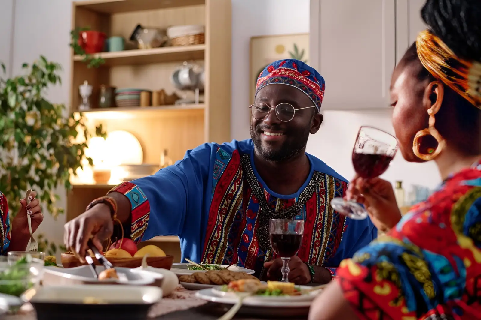 couple eating yams